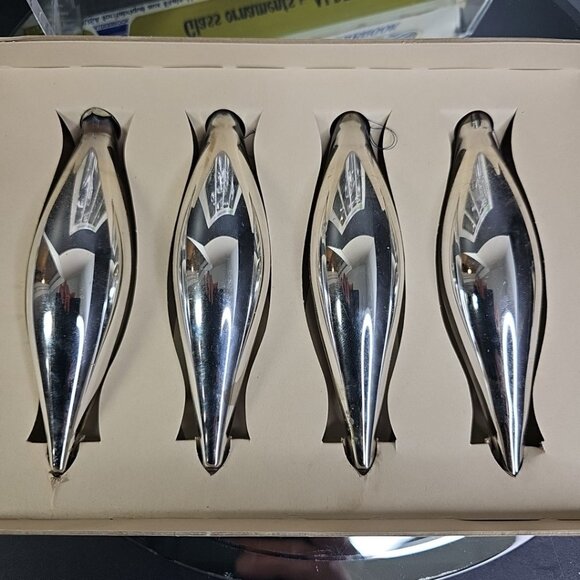 Vintage Glass Christmas Ornaments Teardrop Silver Oblong With Box Made In USA - Picture 7 of 10